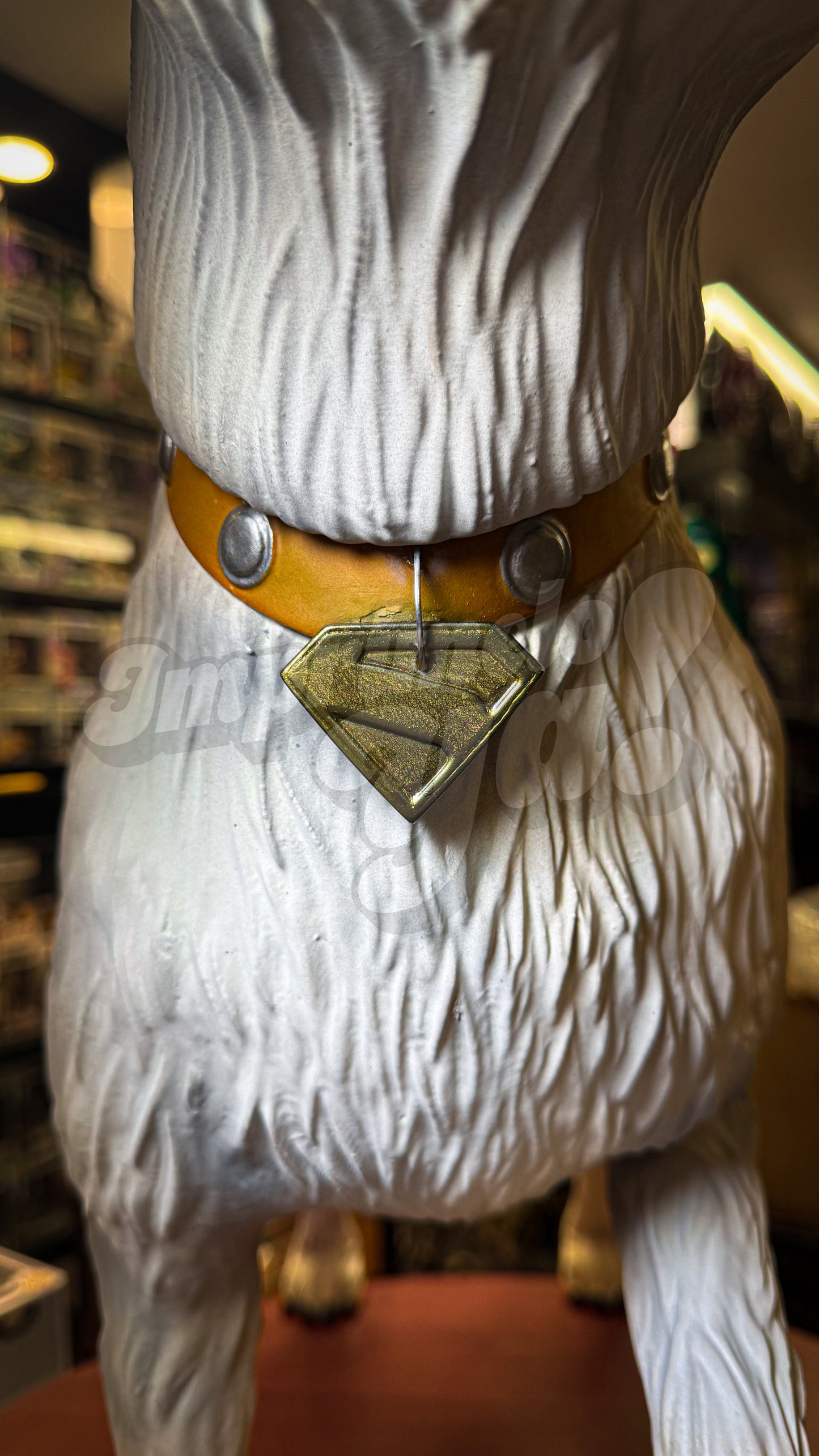 Krypto Estatua Escala 1:1 Impresa en 3D - Superman 2025
